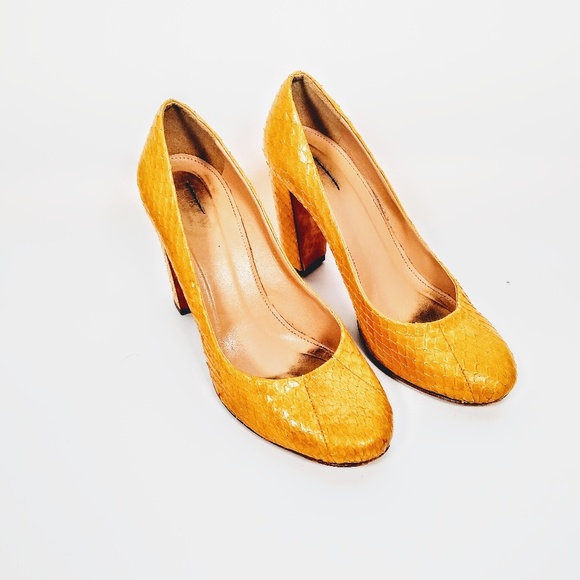 Crazy cool yellow leather J.Crew chunky heels! - Picture 3 of 8